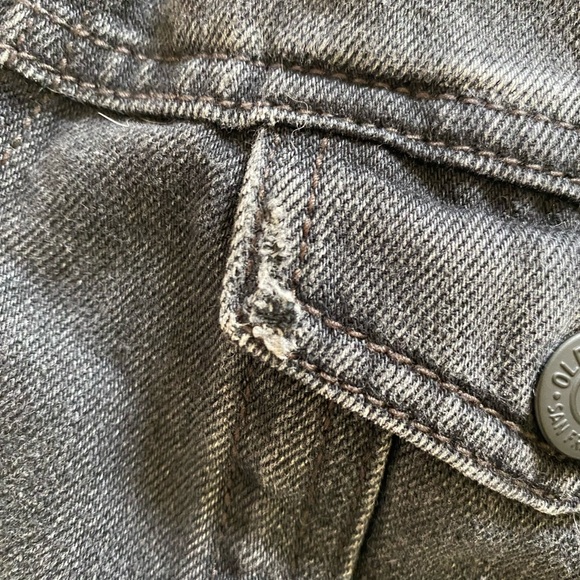 Old Navy • Women’s Jean Jacket - Picture 8 of 9